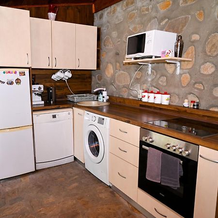 Фън Шуй Къща За Гости 88 Dobrinishte Exterior photo